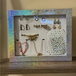 JEWELRY BOX